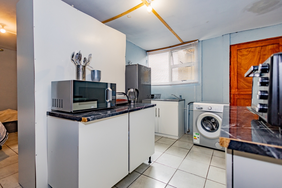 3 Bedroom Property for Sale in Uitsig Western Cape